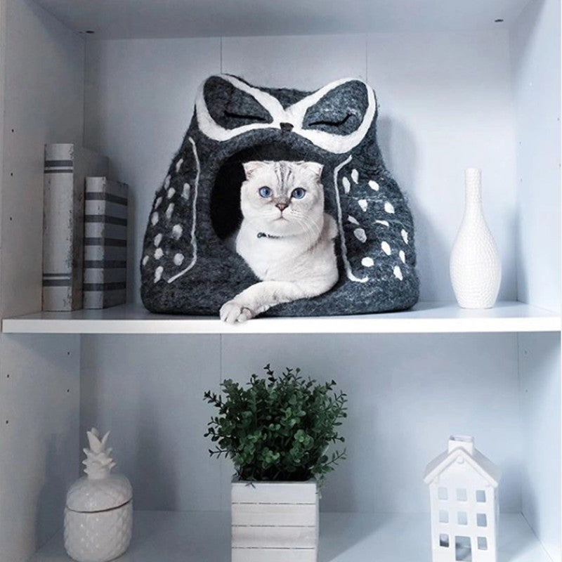 Grey Owl Wool Pet Cave 2