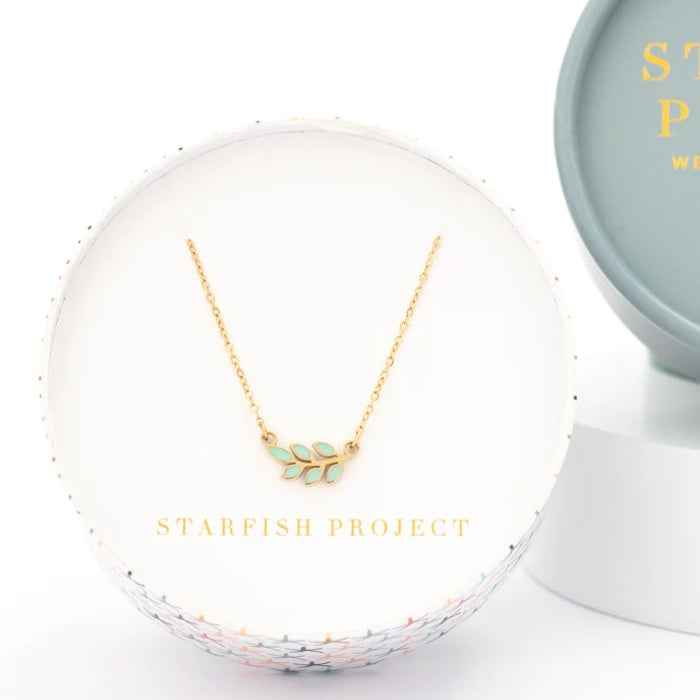 Rowen leaf necklace mint 2