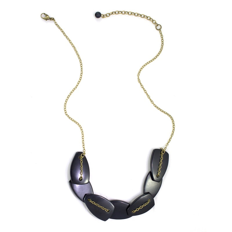 Scattered Pebble Necklace - Navy