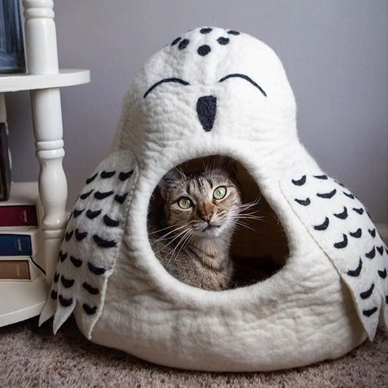 Snowy Owl Wool Pet Cave 2