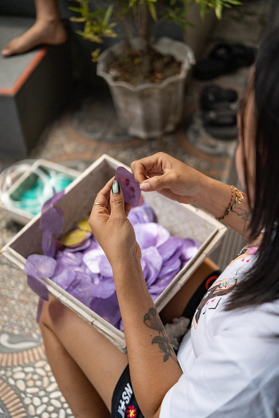 Capiz Shell Strand - Ombre Lavender