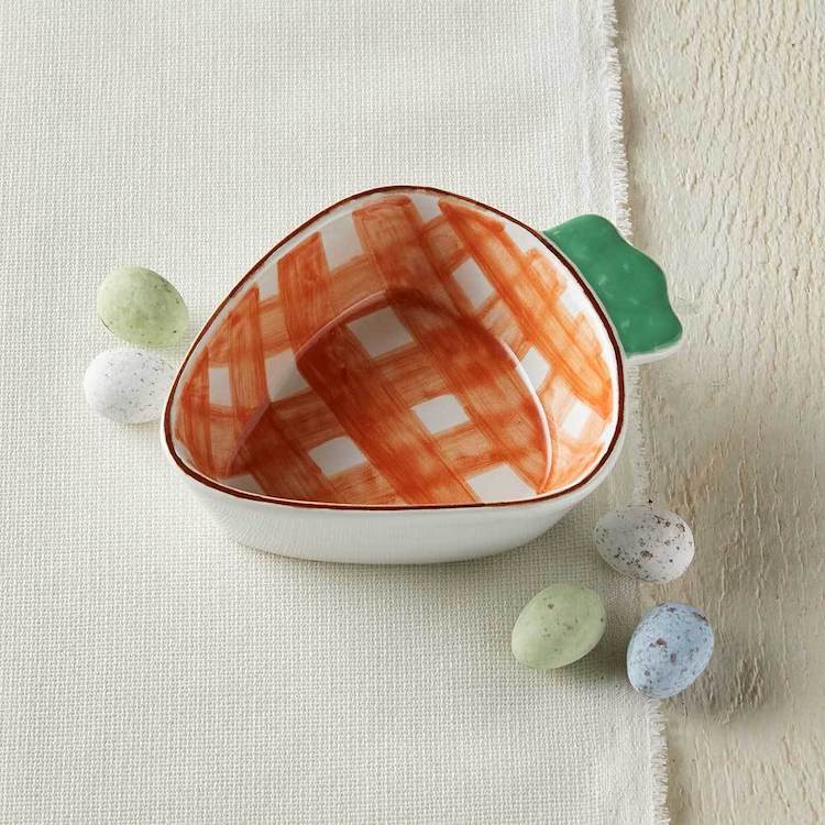 brushstroke-carrot-dish-styled