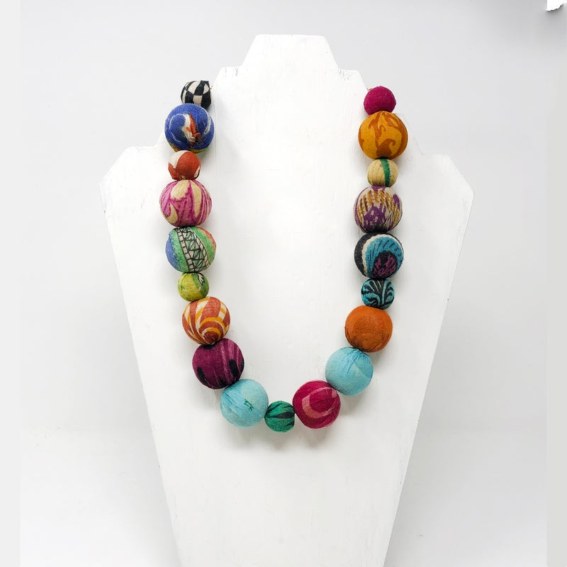 kantha bauble collar necklace 1