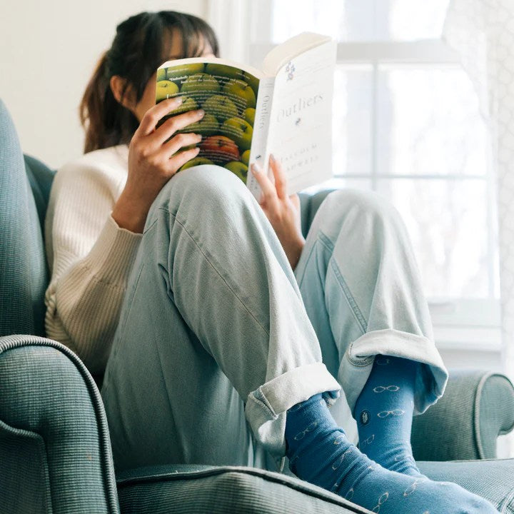 socks that give books glasses model