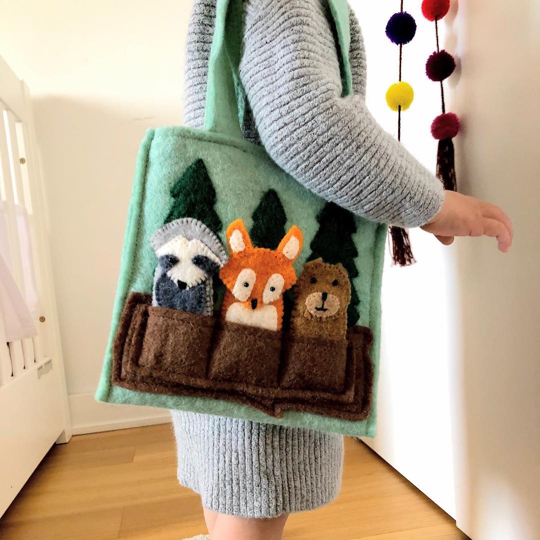 woodland friends finger puppet bag model