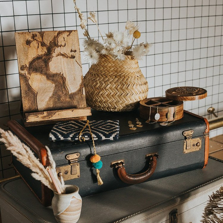 world tablet stand styled