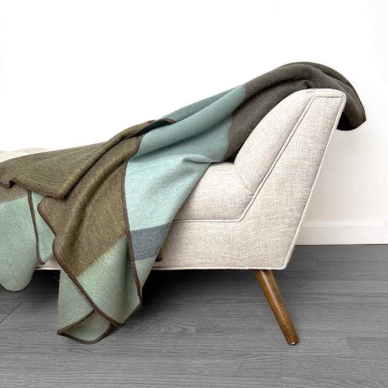 Alpaca Throw Mosswood 2