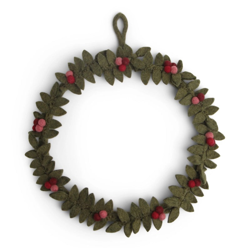 Gry & Sif large green wreath decorated with vibrant red berries, perfect for holiday or festive home decor.