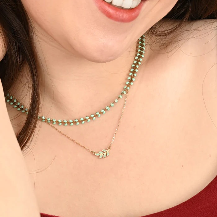 Rowen leaf necklace mint 1