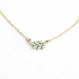 Rowen leaf necklace mint