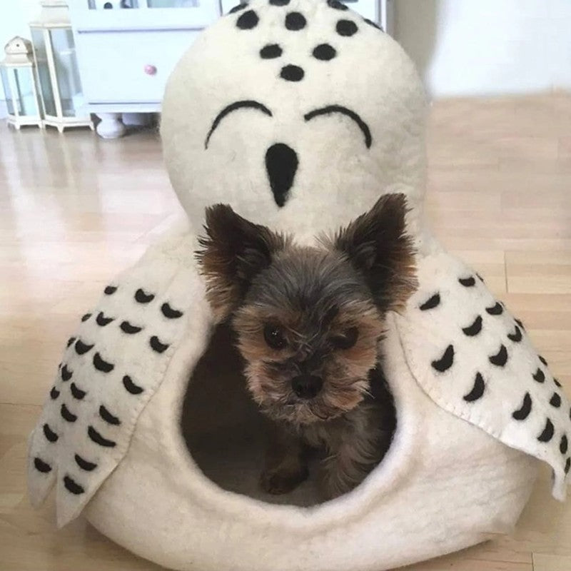 Snowy Owl Wool Pet Cave 1