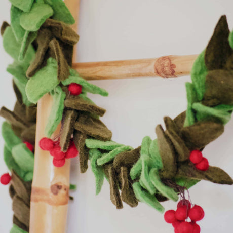 Felt Garland - Mistletoe