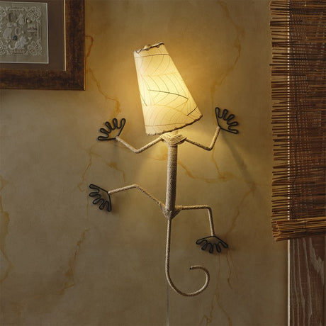 gecko wall lamp natural styled