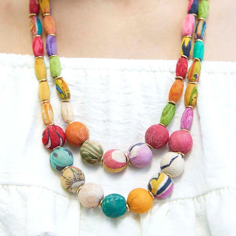 kantha cylinder necklace model 1