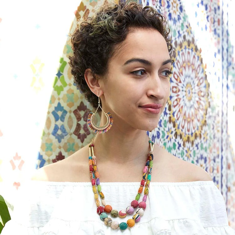 kantha cylinder necklace model 1