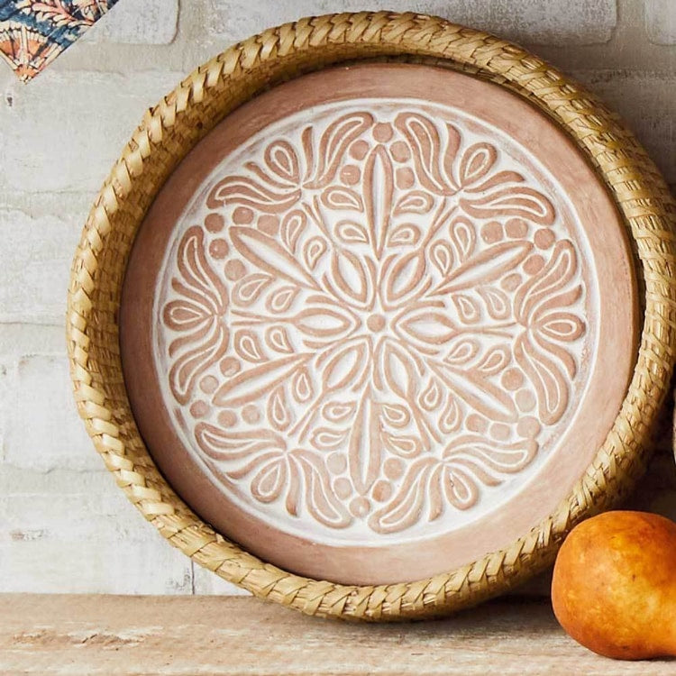 lily bread warmer basket styled 4