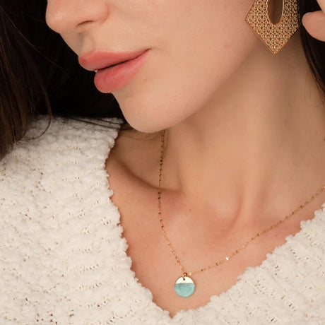 refresh necklace aqua model