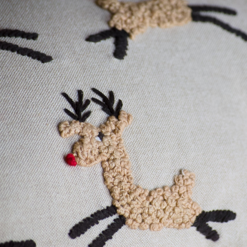 Knotty Reindeer Pillow