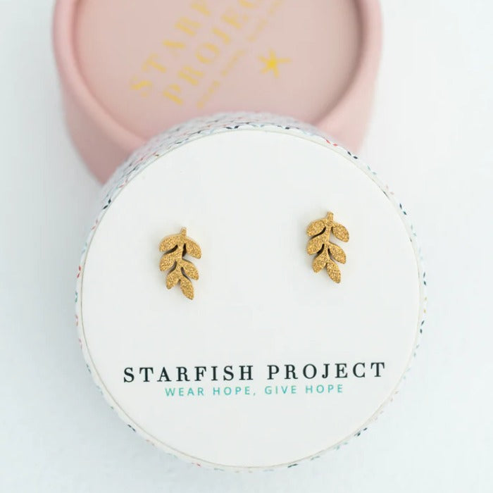 rowen leaf studs frosted gold box