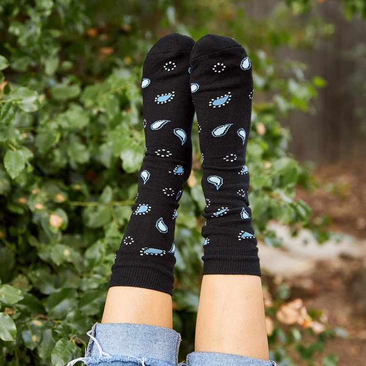 socks that give water drops 2