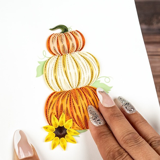 stacked pumpkins quilling card styled